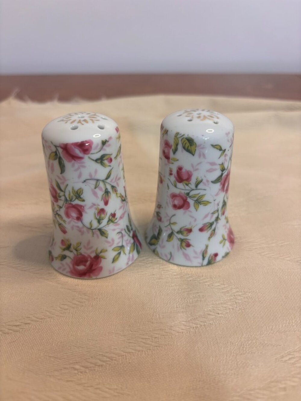 VTG Lefton Rose Chintz Salt & Pepper Shakers 665R Hand Painted Japan